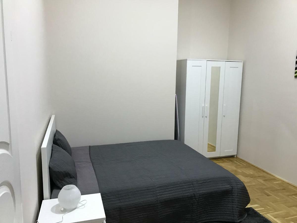 Lovely Studio Near To Danube Riverside Budapest Luaran gambar